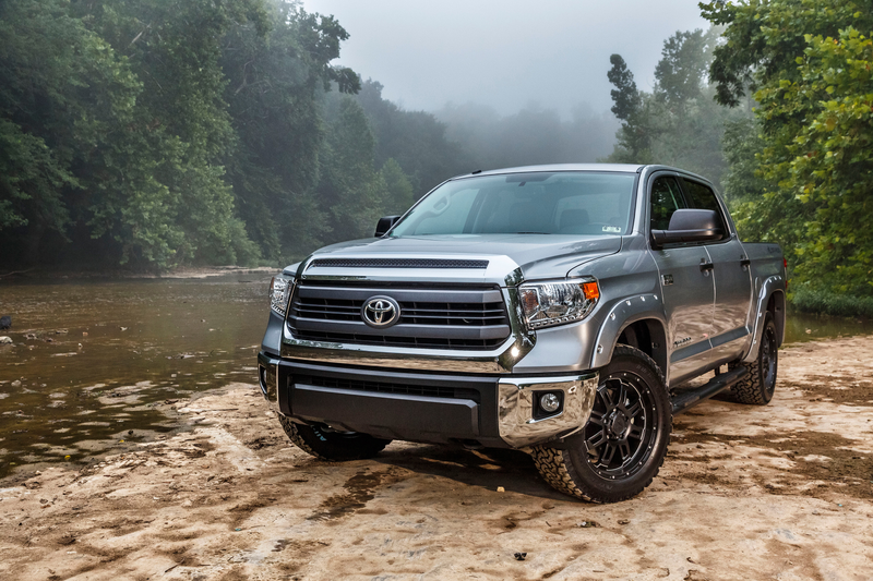 Illustration for article titled Bass Pro Shops Toyota Tundra Is A Cool, Half-Assed Idea
